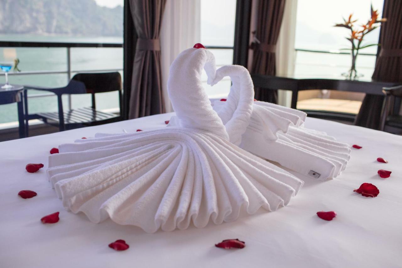 Scarlet Pearl Cruises - Wonder On Lan Ha Bay Otel Ha Long Dış mekan fotoğraf